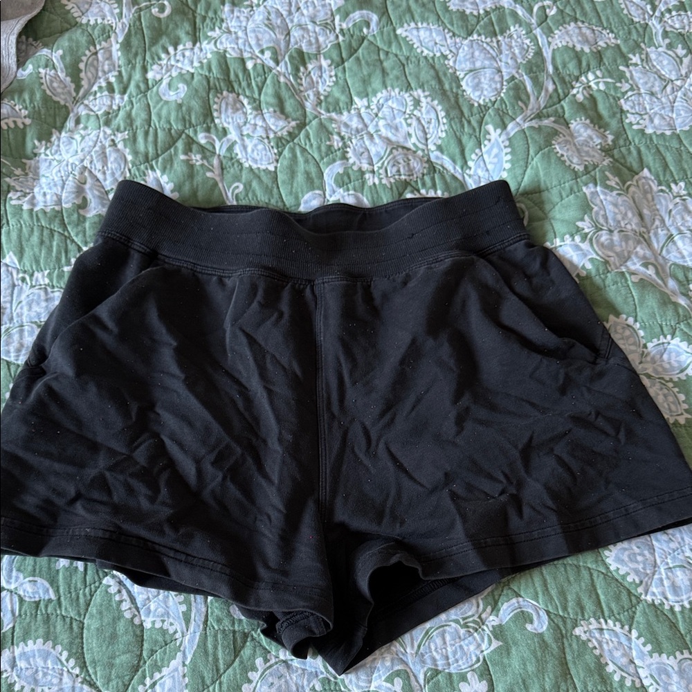 Lululemon LA sweat shorts 3” inseam size 10